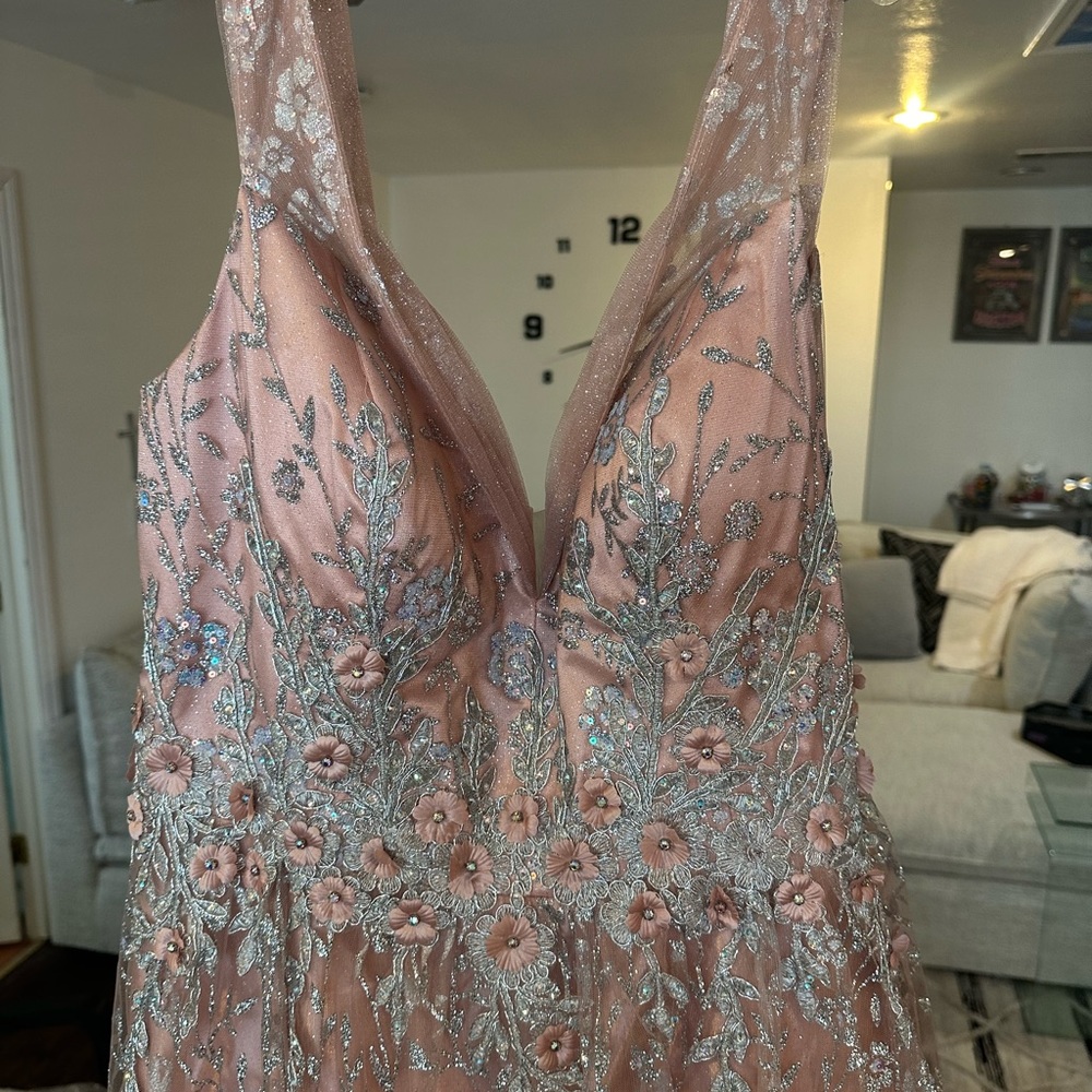 Prom. Dress rose gold.